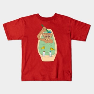 Monkey in the bathtub Kids T-Shirt